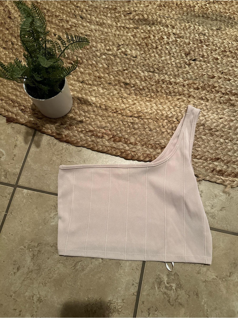 ONE SHOULDER CROP TANK